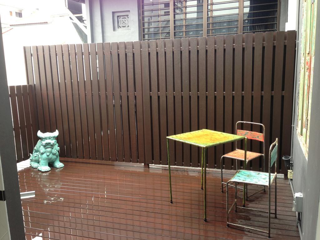 Rabbit Carrot Gun Aparthotel Singapore Room photo