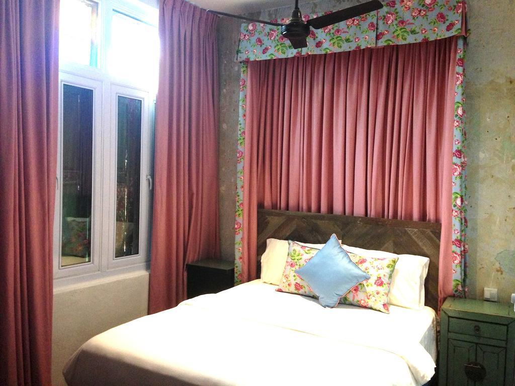 Rabbit Carrot Gun Aparthotel Singapore Room photo
