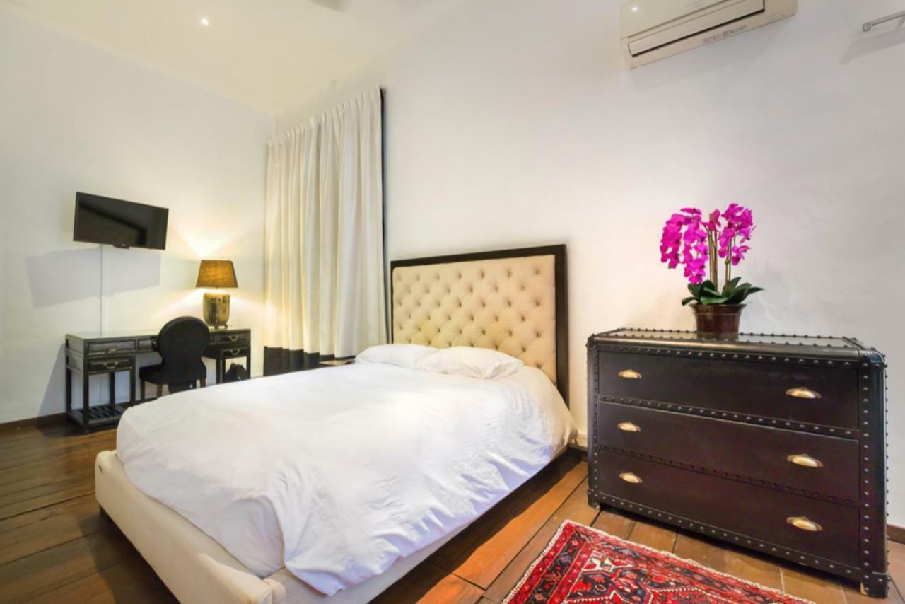 Rabbit Carrot Gun Aparthotel Singapore Exterior photo